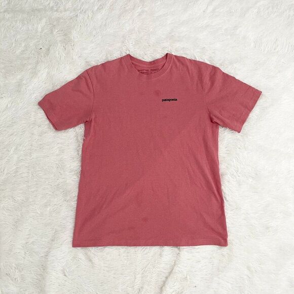 Men Patagonia P-6 Mission T-Shirt in Sunfade Pink Medium - Picture 1 of 9